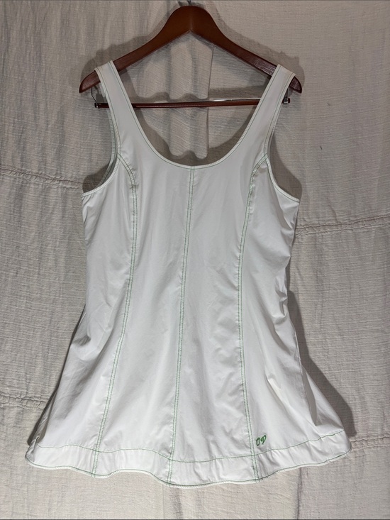 Outdoor Voices Tops - Outdoor Voices WhiteEnergy Dress XL EUC Mint Contrast Stitching